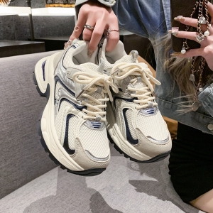 Spring Retro Lightweight Sneakers