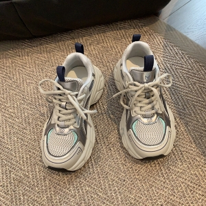 Retro versatile casual sneakers with thick soles and height-increasing running shoes